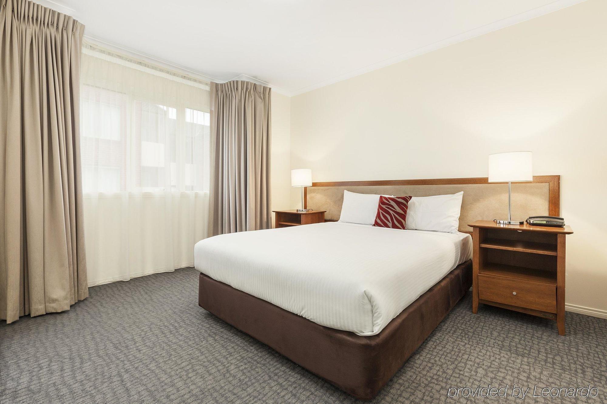 Aligned Corporate Residences Kew Melbourne Room photo
